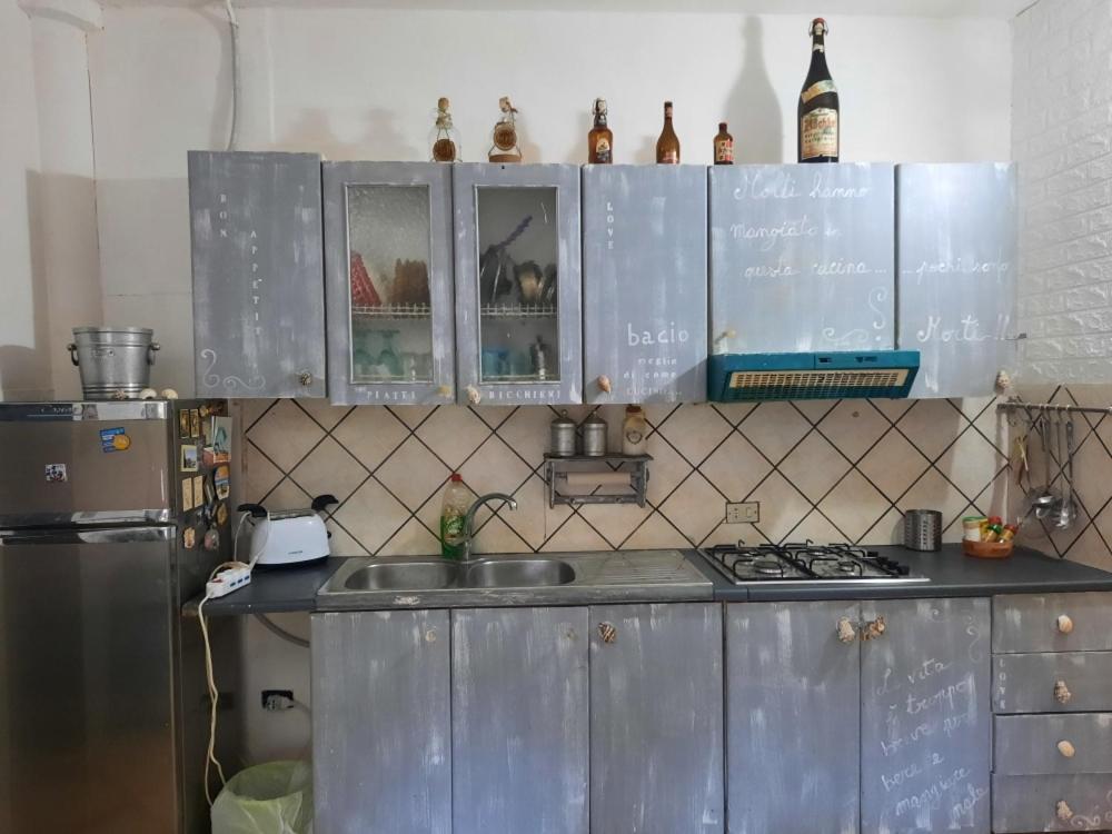 La Casa Nella Roccia Apartment Napoli Bagian luar foto